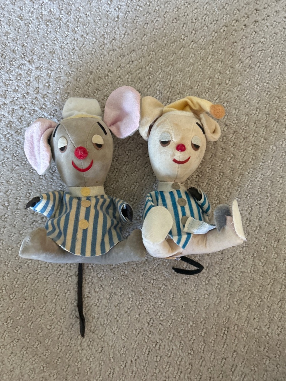Vintage stuffed animal set